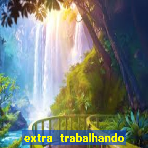 extra trabalhando em casa