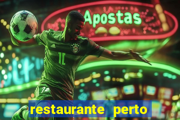 restaurante perto de mim agora