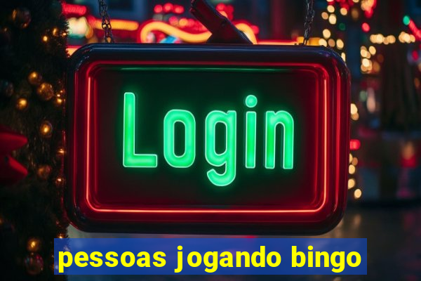 pessoas jogando bingo