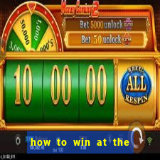 how to win at the casino slot machines